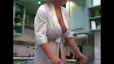 İsveçli adam bir milf aldı) kız twitter eski porno 322)