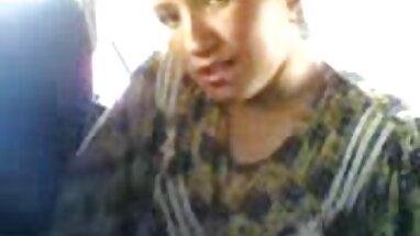 güzel kız duş odasında aşağı eski yerli porno iner