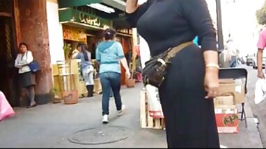 İki güzel kız yüzüğü almak eski türk filmi porno için oynuyor